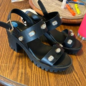Steve Madden sandals
